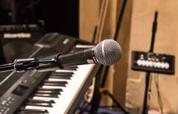 Dynamic microphone used for music vocals