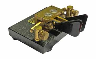 A iambic key / iambic Morse paddle for use with transceiver with iambic electronics